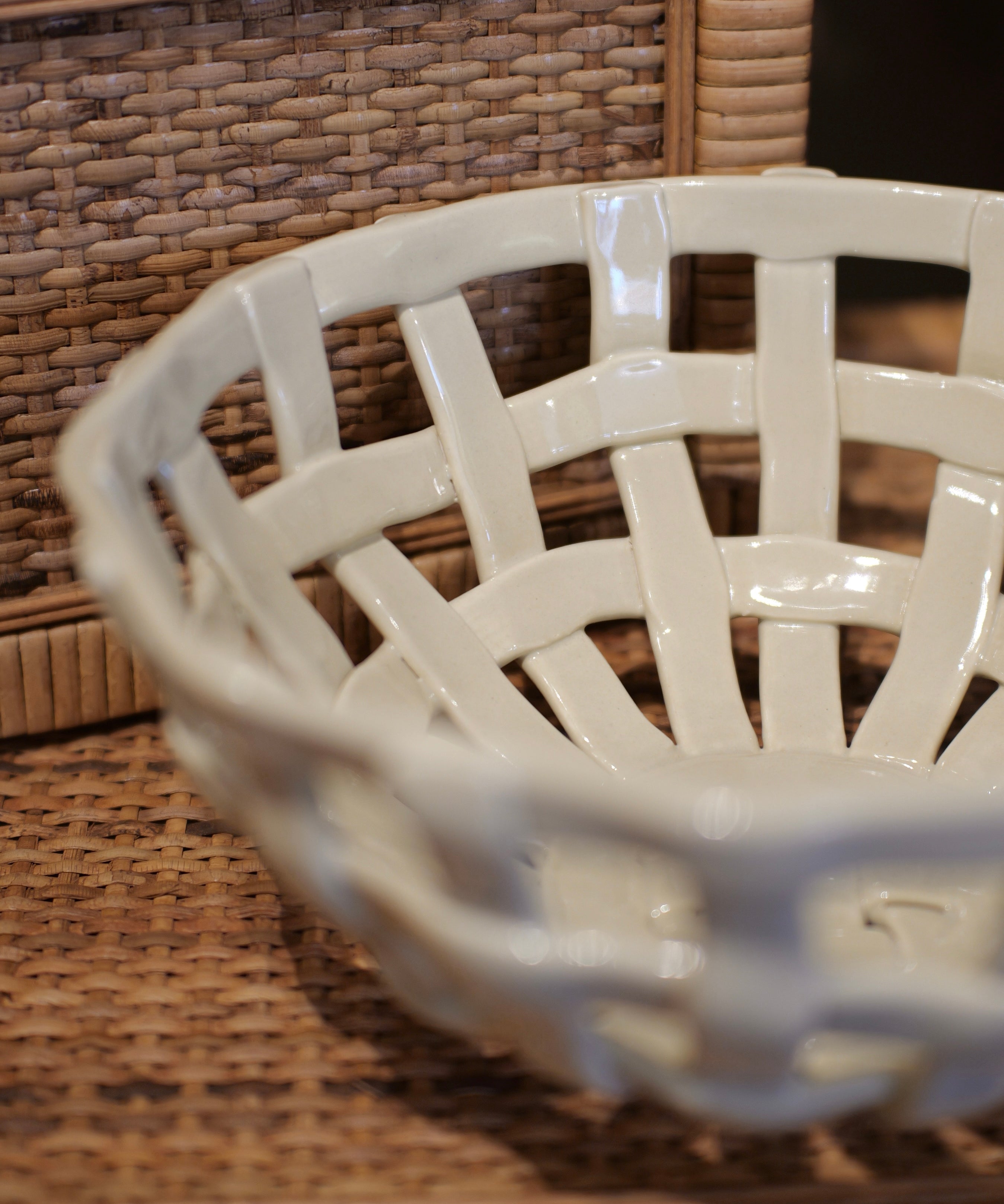 Round beige ceramic basket D22.6 H10.8cm
