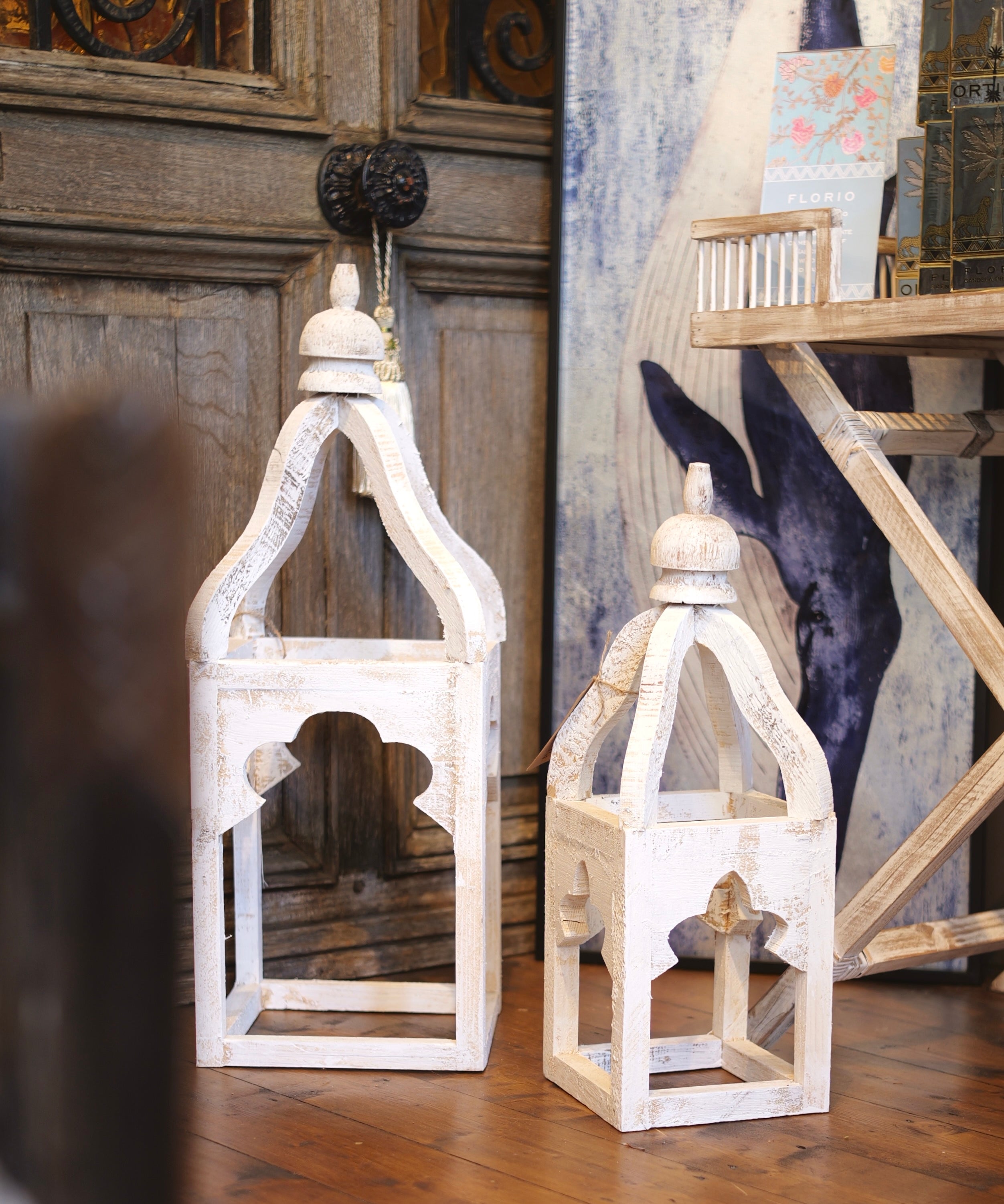 Farmhouse Wooden Ghost Lantern - Set of 3